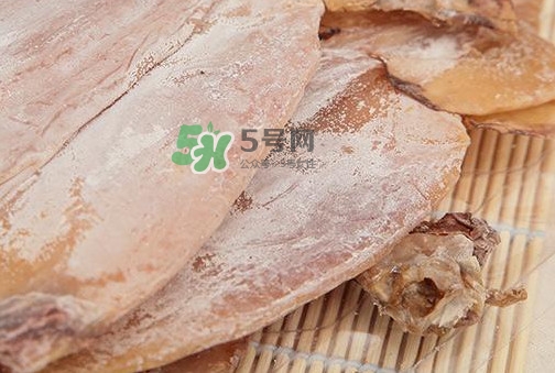 魷魚干能帶上飛機(jī)嗎？魷魚干可以放冰箱嗎