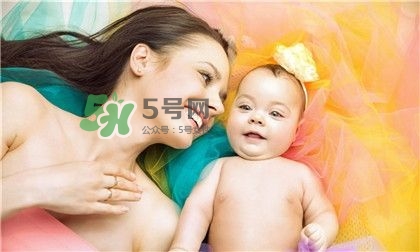 產后掉頭發(fā)很厲害怎么辦？產后掉頭發(fā)吃什么好？