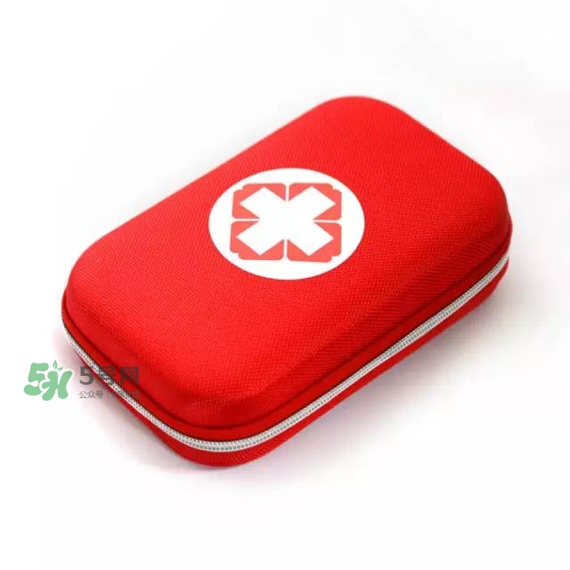 突發(fā)性皮膚過(guò)敏怎么辦 護(hù)膚急救包該有的產(chǎn)品