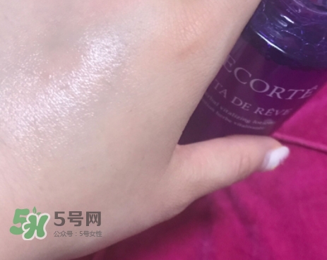 小棕瓶和小紫瓶哪個(gè)好？小棕瓶和黛珂小紫瓶哪個(gè)先用