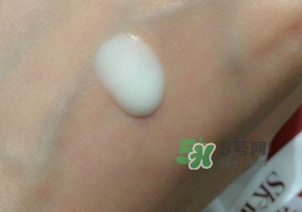 神仙水和小燈泡哪個(gè)好？神仙水和小燈泡使用順序
