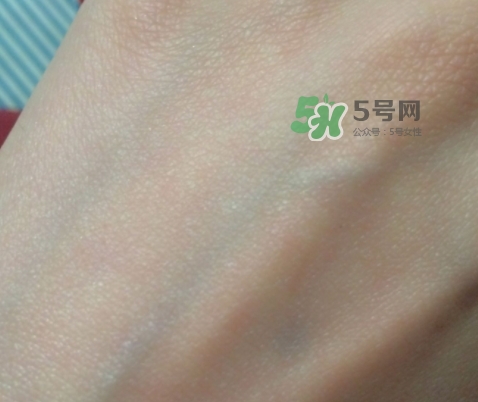 神仙水和小燈泡哪個(gè)好？神仙水和小燈泡使用順序