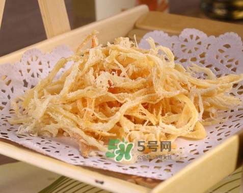 魷魚絲一次吃多少合適？魷魚絲吃多了會(huì)怎么樣