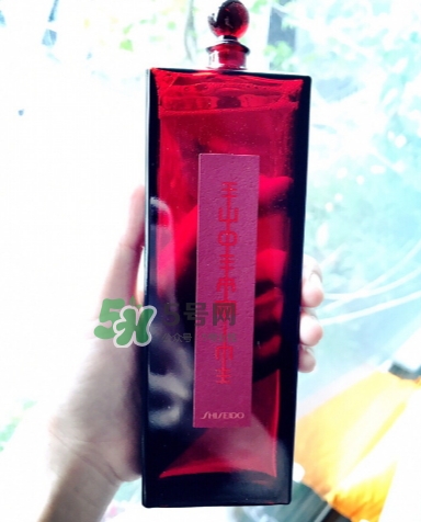 資生堂紅色蜜露搭配什么乳液？紅色蜜露搭配什么使用