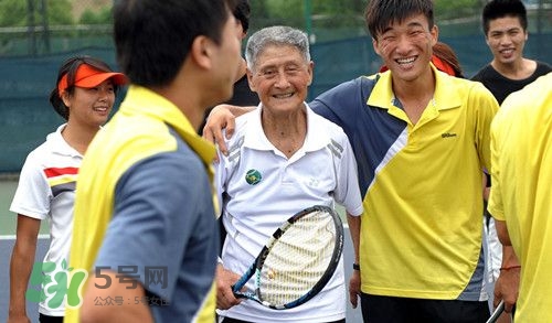 為什么癌癥發(fā)現(xiàn)就是晚期？癌癥晚期能活多久一般？