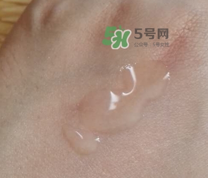 悅木之源菌菇水是爽膚水嗎？悅木之源菌菇水是精華嗎
