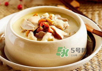 松茸煲排骨怎么做？松茸燉排骨有什么功效