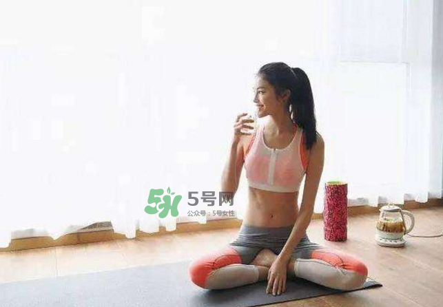 運(yùn)動(dòng)可以化妝嗎？運(yùn)動(dòng)化妝對(duì)皮膚好嗎？