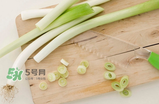 大蔥是堿性食物嗎？大蔥是酸性還是堿性？