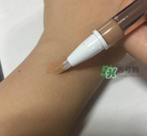歐萊雅遮瑕筆怎么用？歐萊雅遮瑕筆使用方法