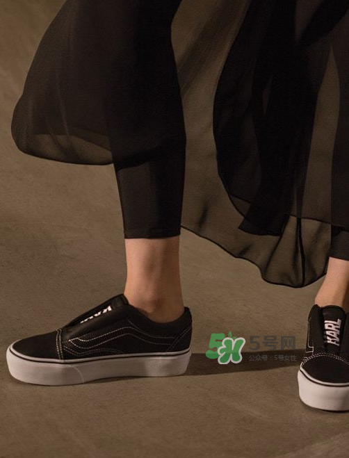 vans與老佛爺karl lagerfeld聯(lián)名鞋子上腳效果怎么樣？