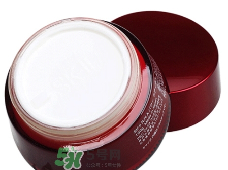 sk2大紅瓶和小紅瓶哪個(gè)好？sk2大紅瓶和小紅瓶區(qū)別