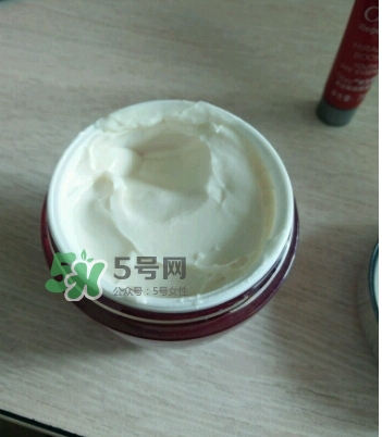 olay玉蘭油大紅瓶一套多少錢？olay大紅瓶專柜多少錢