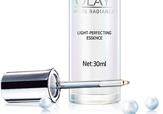 olay玉蘭油小白瓶小綠瓶哪個好？olay小白瓶小綠瓶區(qū)別