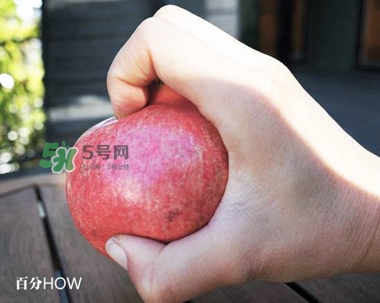 石榴怎么剝方便？怎么快速剝石榴？