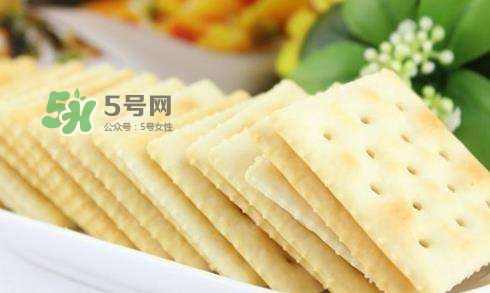 孕婦能吃蘇打餅干嗎？孕婦吃蘇打餅干好嗎？