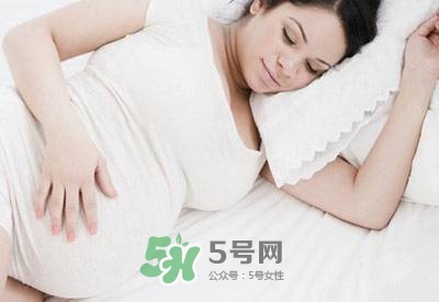 羊水栓塞發(fā)生在什么時候？羊水栓塞癥狀