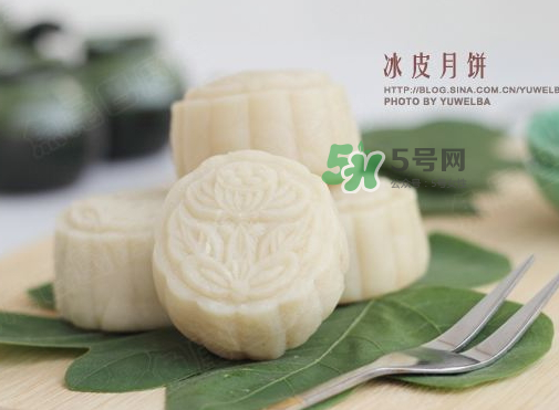冰皮月餅皮太黏怎么辦？冰皮月餅粘手怎么回事？