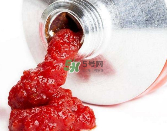 衣服上的番茄醬怎么洗掉？番茄醬如何洗掉