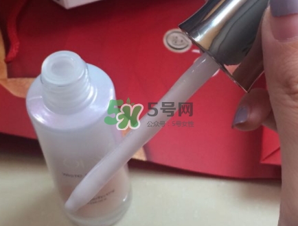 olay小白瓶會長毛嗎？olay小白瓶長黑毛是怎么回事？