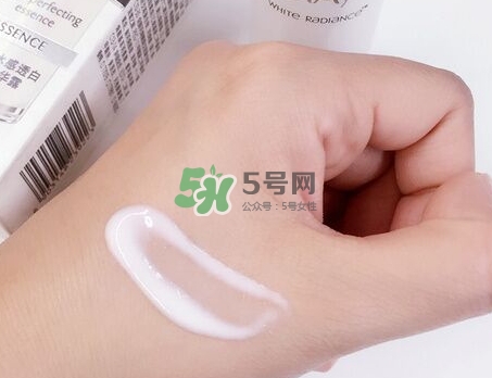 olay小白瓶和樂敦cc美容液哪個(gè)好？olay小白瓶和樂敦cc順序