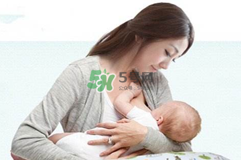 母乳喂養(yǎng)會(huì)乳糖不耐受嗎？母乳喂養(yǎng)會(huì)過度喂養(yǎng)嗎？
