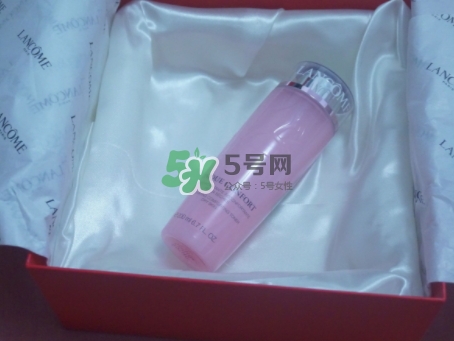 蘭蔻粉水和神仙水哪個好？粉水和神仙水可以一起用嗎？