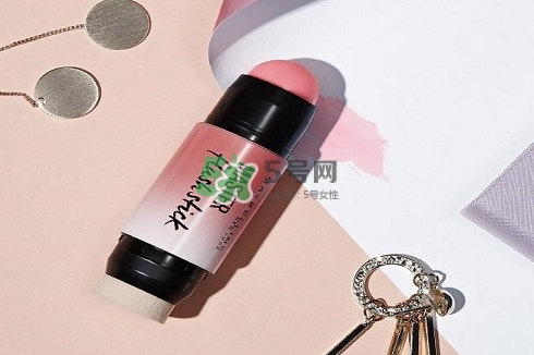 美寶蓮微醺氣色感應(yīng)腮紅棒怎么樣？美寶蓮腮紅棒怎么用