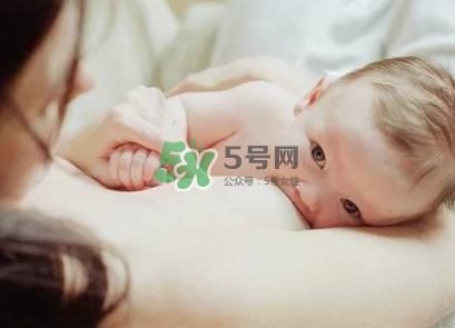 母乳喂養(yǎng)預(yù)防乳腺癌嗎？不喂母乳會的乳腺癌嗎？