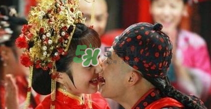 古代鬧洞房都是怎么鬧的？鬧洞房的習(xí)俗是怎么來的？