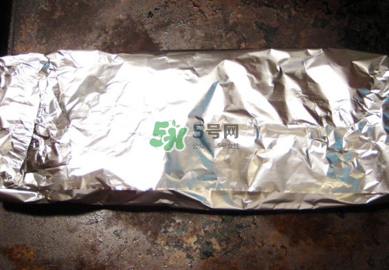 錫紙是一次性的嗎？錫紙可以放微波爐嗎