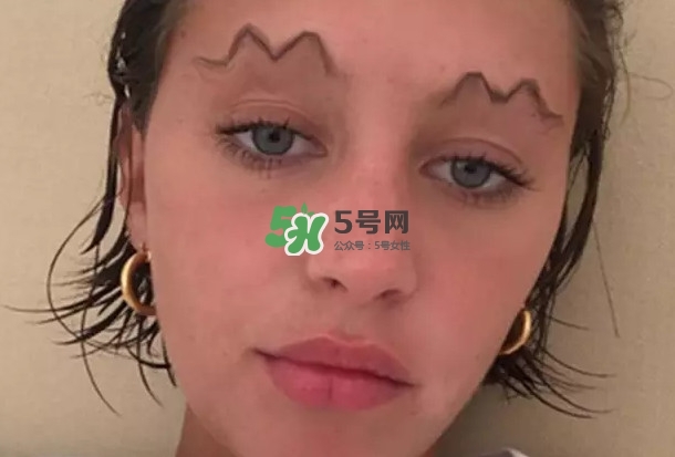 波浪眉是怎么畫的？為什么流行波浪眉？