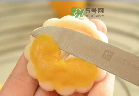 月餅皮可以過(guò)夜嗎？月餅皮可以放多久？