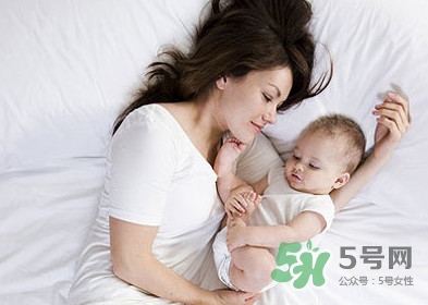 破腹產(chǎn)多久可以喂養(yǎng)母乳？破腹產(chǎn)惡露多久后干凈算正常