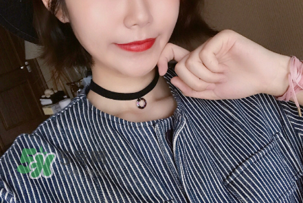 希思黎口紅試色 希思黎口紅多少錢(qián)？