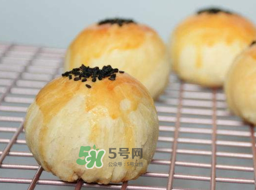 蛋黃酥烤多長時間最好？蛋黃酥烤多久？