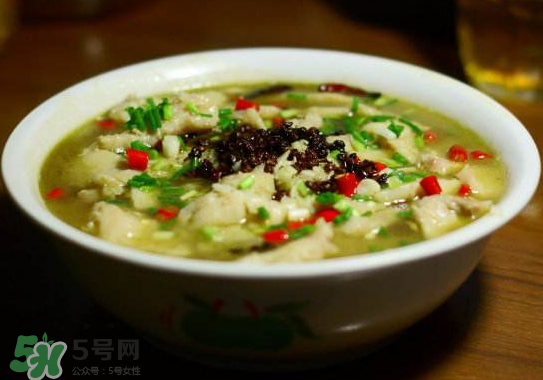 黑魚(yú)可以做酸菜魚(yú)嗎？黑魚(yú)做酸菜魚(yú)好吃嗎？
