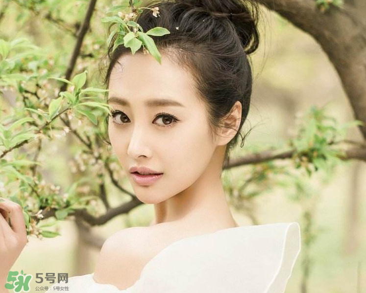 眼睛發(fā)黃是不是肝不好？眼睛發(fā)黃跟肝有關系嗎？