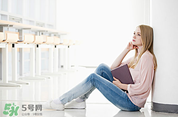 低血糖跟胖瘦有關(guān)系嗎？低血糖跟血壓有關(guān)系嗎？