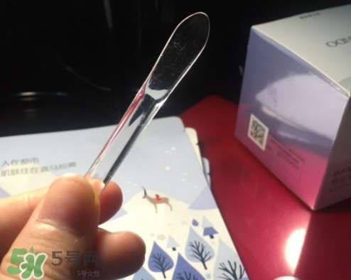 自然堂粉紅素顏霜怎么用？自然堂粉紅素顏霜使用心得