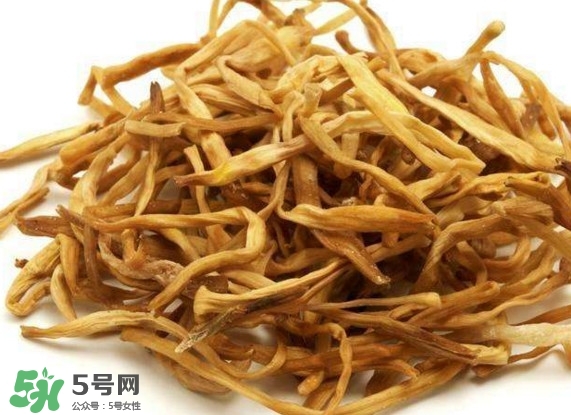 為什么說黃花菜都涼了？黃花菜為什么要抽芯