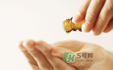 使用潤滑劑會降低性欲嗎？用口水做潤滑劑好嗎？