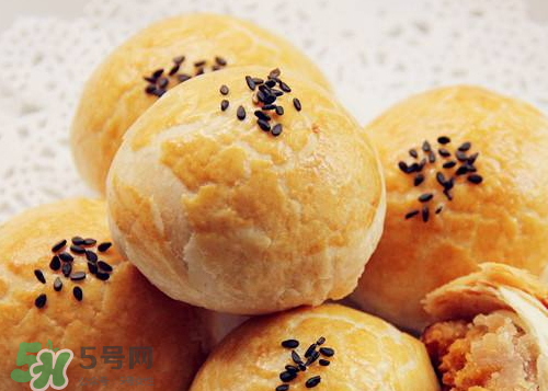 蛋黃酥可以帶出國嗎？蛋黃酥可以帶上飛機嗎？