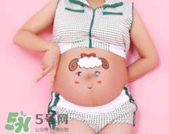 脖子上會長妊娠紋嗎？妊娠紋長在哪些地方？