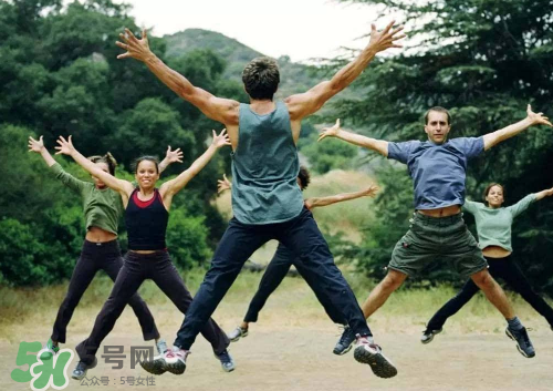波比跳一天做多少個？波比跳每天多少個合適？