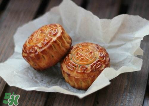 月餅皮為什么會(huì)開(kāi)裂？月餅皮開(kāi)裂的原因