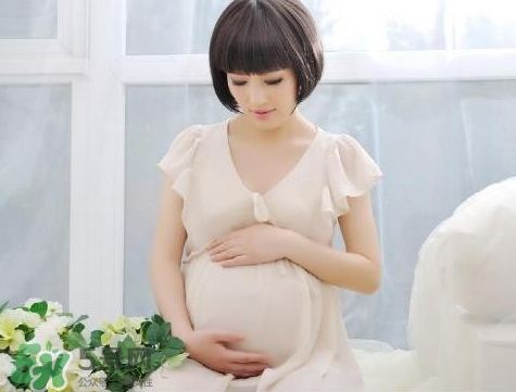 大腿長了妊娠紋怎么辦？為什么大腿外側有條紋？