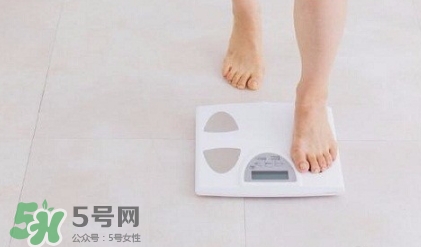 妊娠紋什么時(shí)候變白？妊娠紋產(chǎn)品什么時(shí)候用？