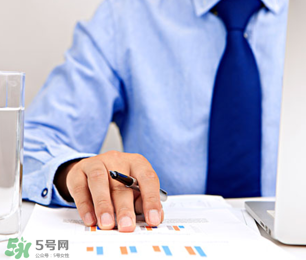 指甲上沒有月牙是怎么回事？指甲上沒有月牙是不是不健康？