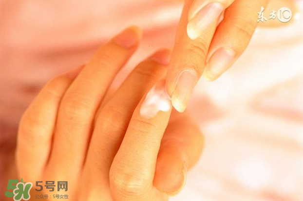 指甲上沒有月牙是缺什么？指甲上沒有月牙怎么補(bǔ)？